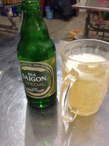 BIA SAIGON SPECIAL（QUAN OC ANHにて）