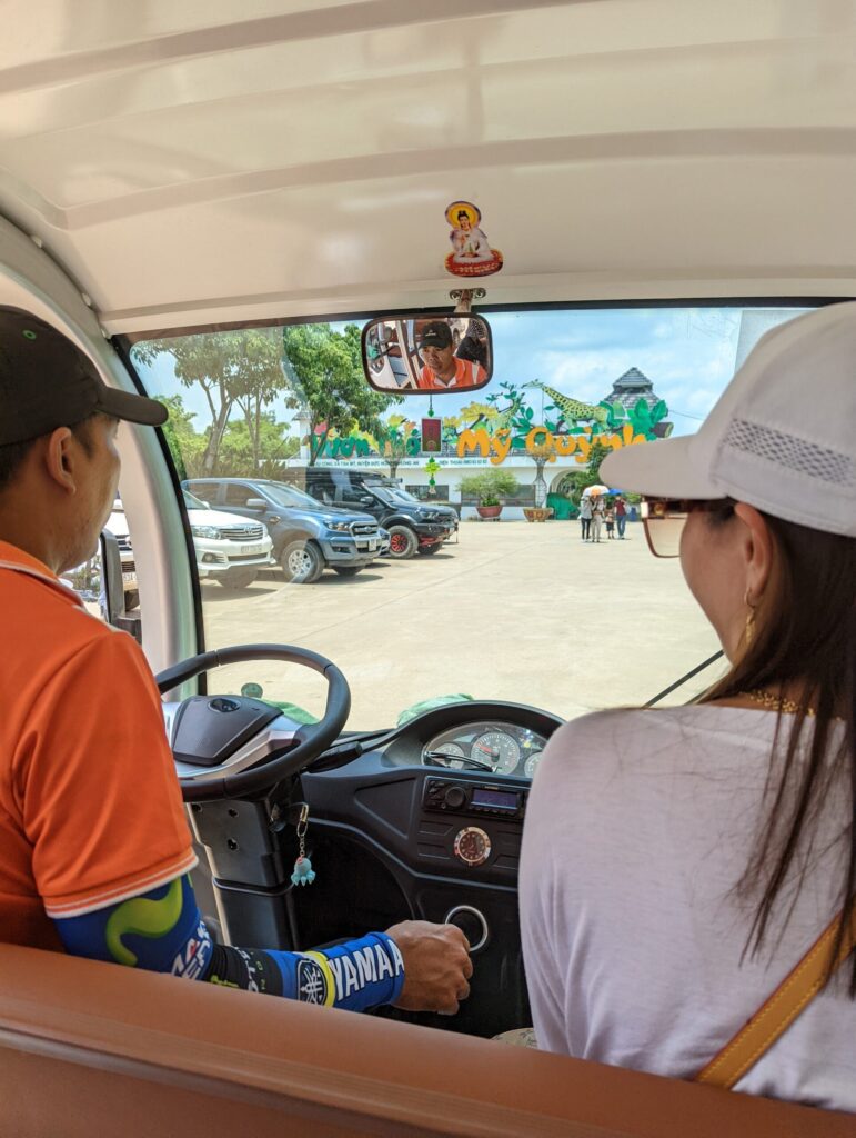 Mỹ Quỳnh Safari